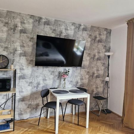 Super Central, Amazing View! 55"Smart Tv & Fast Wifi ワルシャワ エクステリア 写真