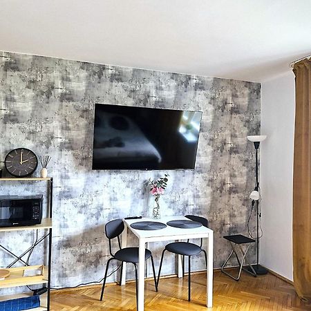 Super Central, Amazing View! 55"Smart Tv & Fast Wifi ワルシャワ エクステリア 写真